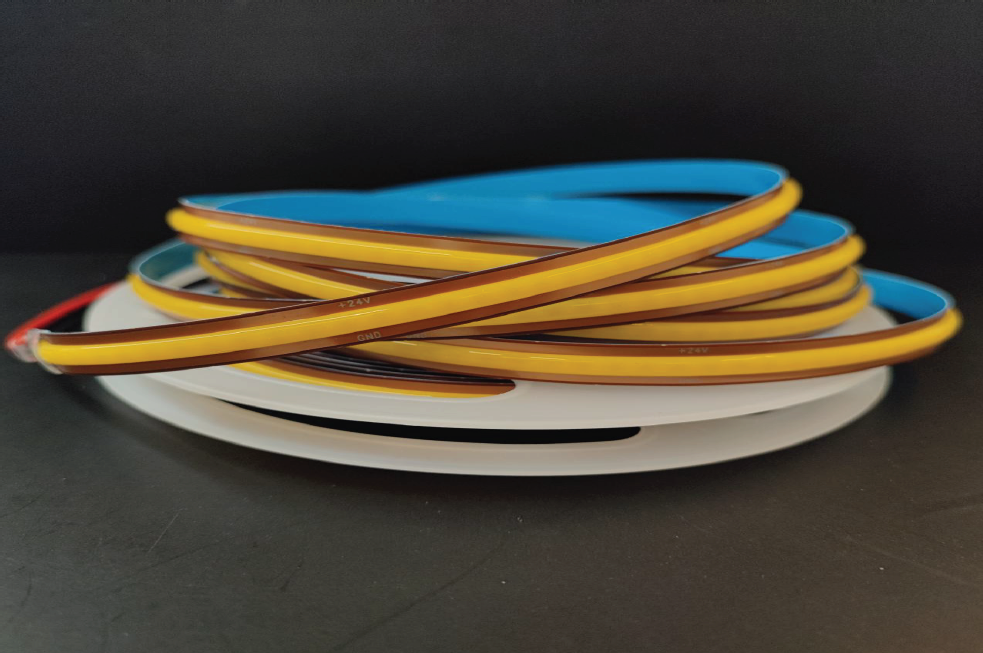 Single Color COB LED Strip, 528Leds/m, 12V, 11W/m, 8mm